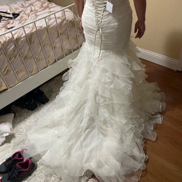 David’s bridal wedding dress new with tags - Picture 5 of 6